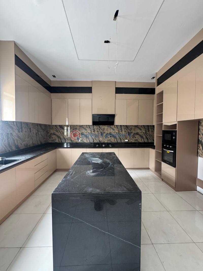 5 bedroom Detached Duplex For Sale Chevron Drive Lekki Lagos - 8