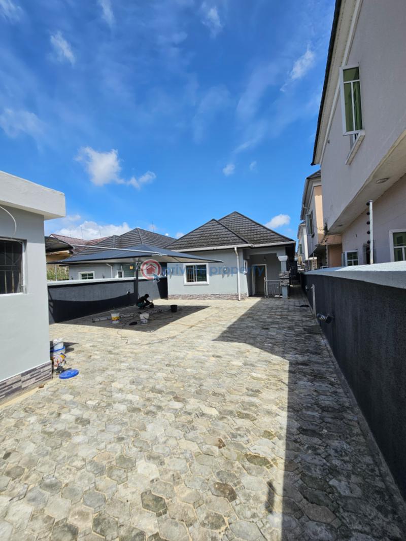 3 bedroom Bungalow For Rent Thomas Estate Ajah Lagos - 1