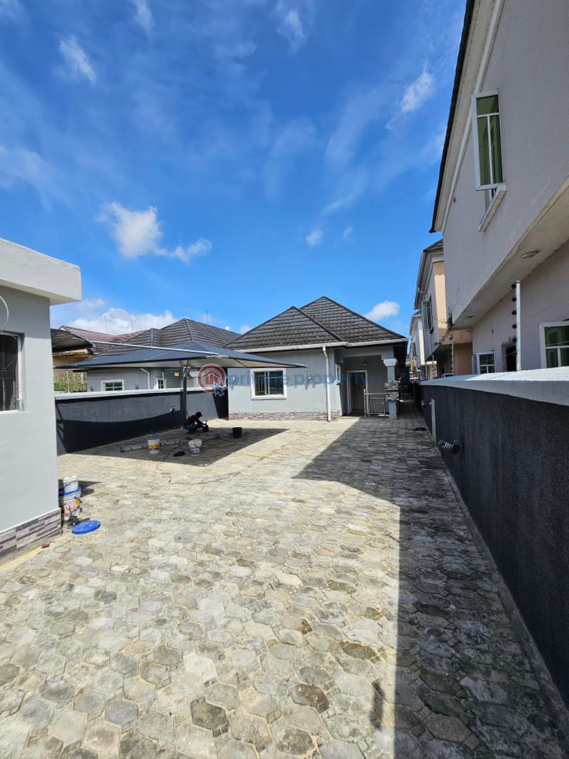 3 bedroom Bungalow For Rent Thomas Estate Ajah Lagos - 0