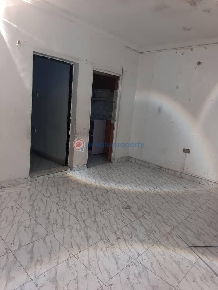1 bedroom Mini Flat For Rent Alagomeji Yaba Lagos