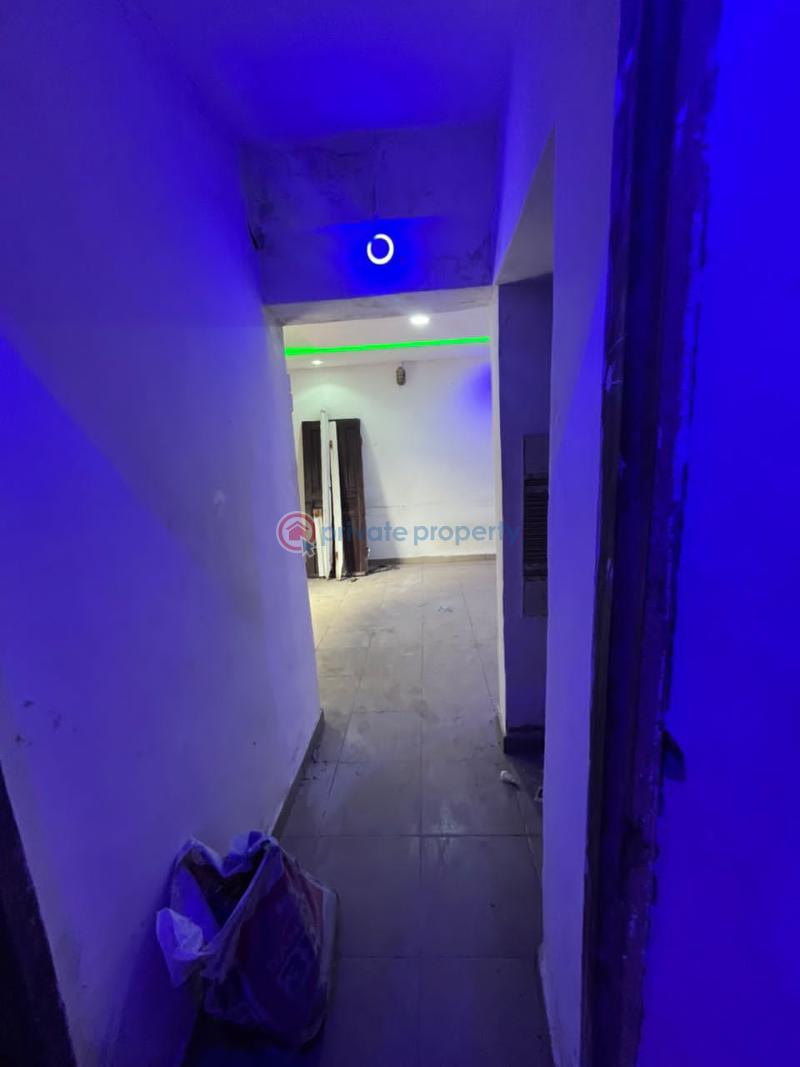 1 bedroom Mini Flat For Rent Abule Oja Yaba Lagos - 0