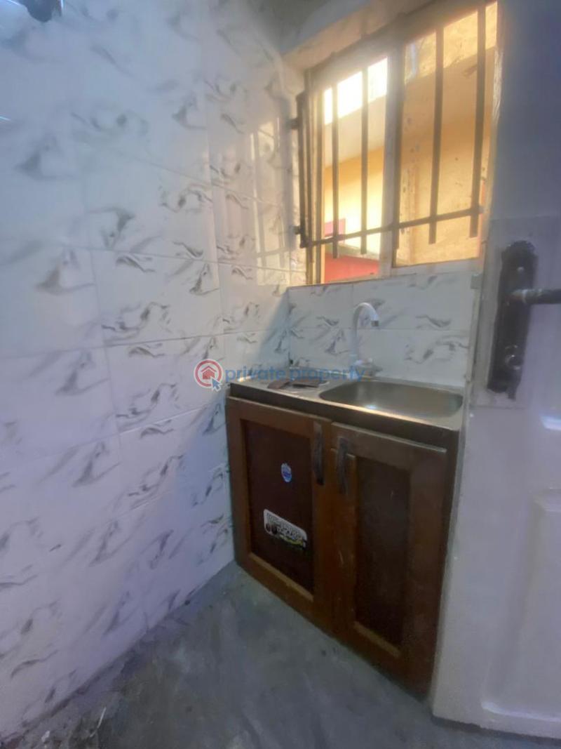 1 bedroom Block Of Flats For Rent Ogidan Estate Olonkonla Ajah Lagos - 3