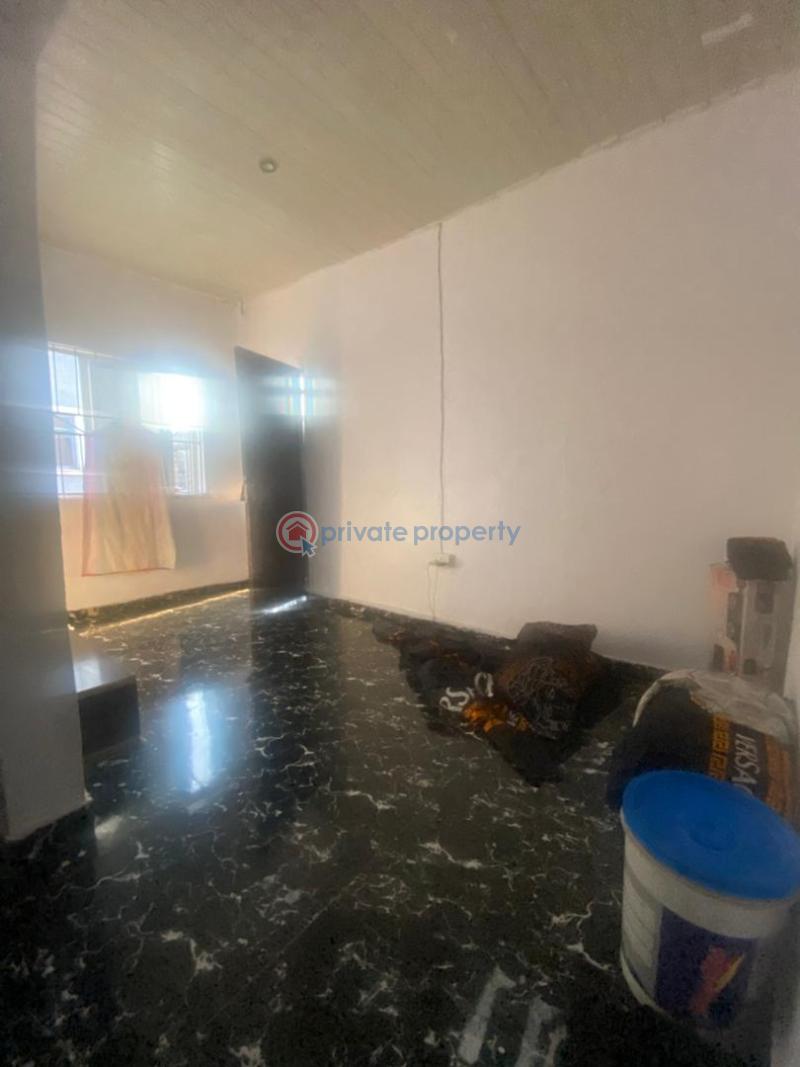 1 bedroom Block Of Flats For Rent Ogidan Estate Olonkonla Ajah Lagos - 6