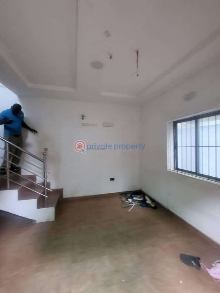 1 bedroom Mini Flat For Rent Magodo GRA Phase 1 Ojodu Lagos - 5
