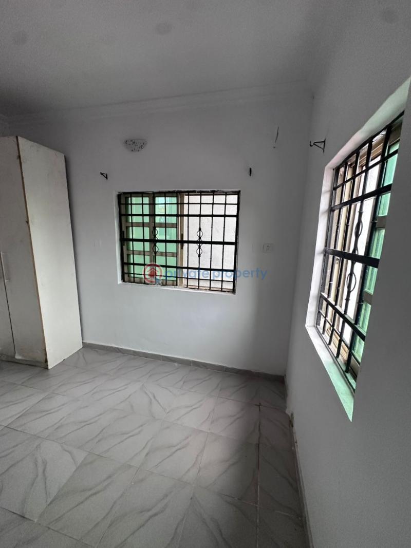1 bedroom Mini Flat For Rent Behind Eti Osa Local Government Igbo Efon Lekki Lagos - 3