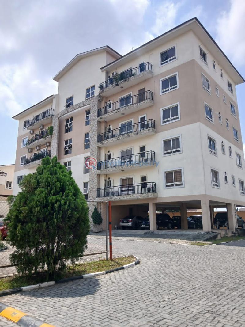 3 bedroom Block Of Flats For Rent Alagomeji Yaba Lagos