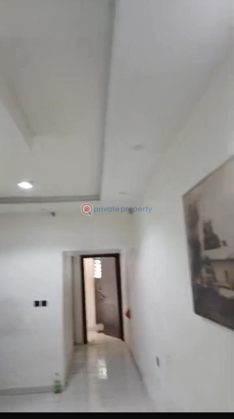 Mini Flat For Rent Adekunle Yaba Lagos - 2