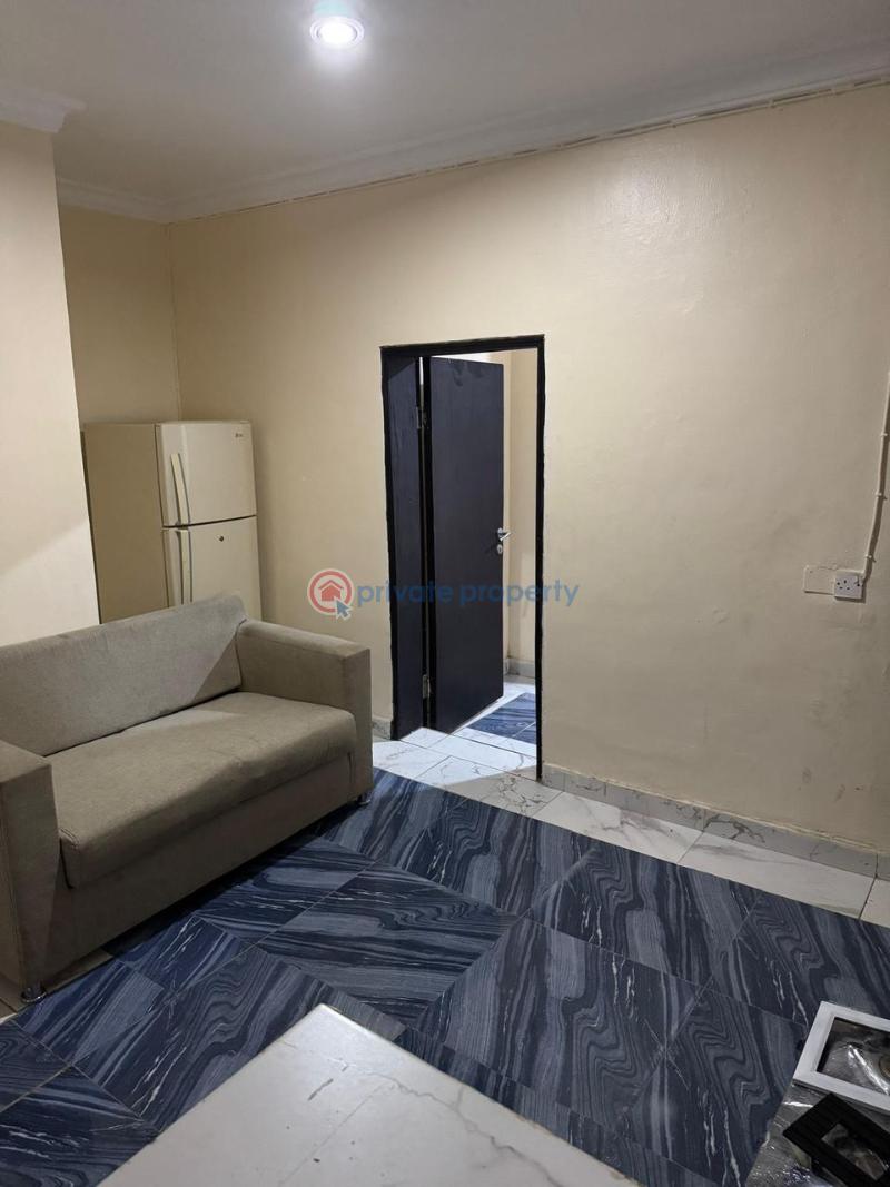 1 bedroom Mini Flat For Rent Adelabu Surulere Lagos - 1