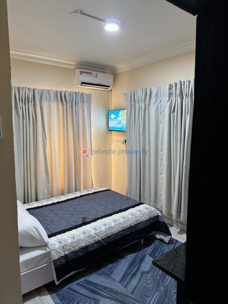 1 bedroom Mini Flat For Rent Adelabu Surulere Lagos - 5