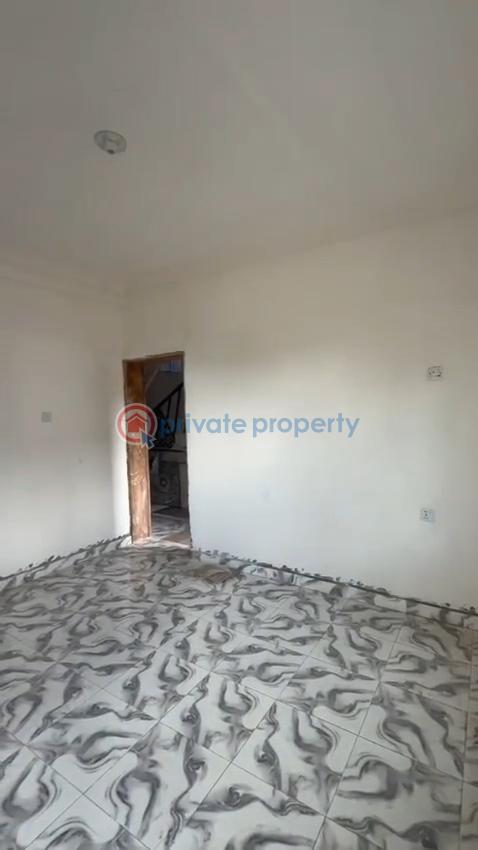 1 bedroom Self Contain For Rent Off Pedro Road Palmgroove Shomolu Lagos - 3