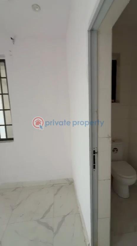 1 bedroom Self Contain For Rent Ikota Lekki Lagos - 8