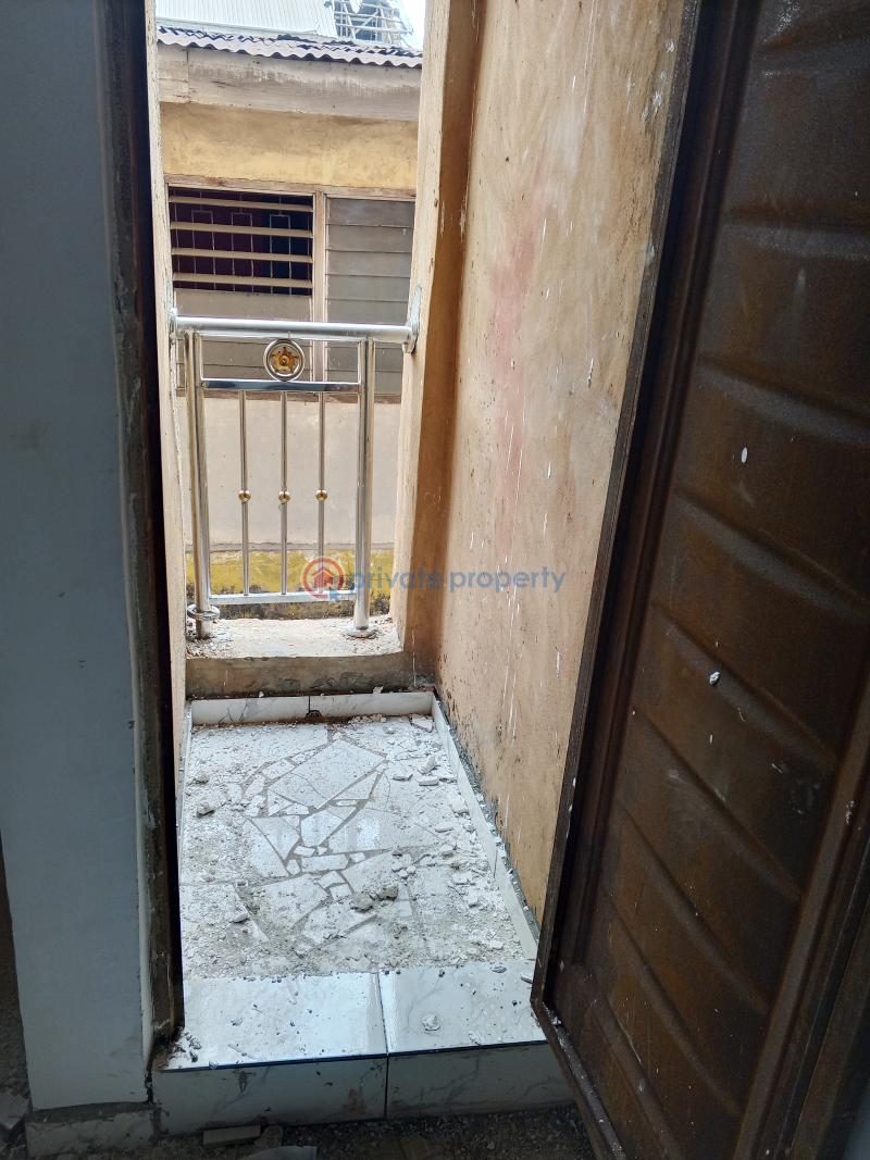 Self Contain For Rent Palmgroove Shomolu Lagos - 3