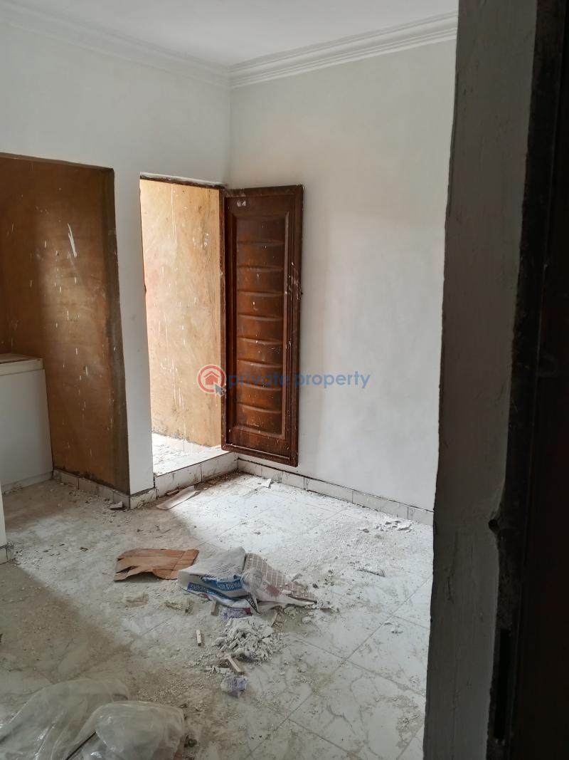 Self Contain For Rent Palmgroove Shomolu Lagos - 4