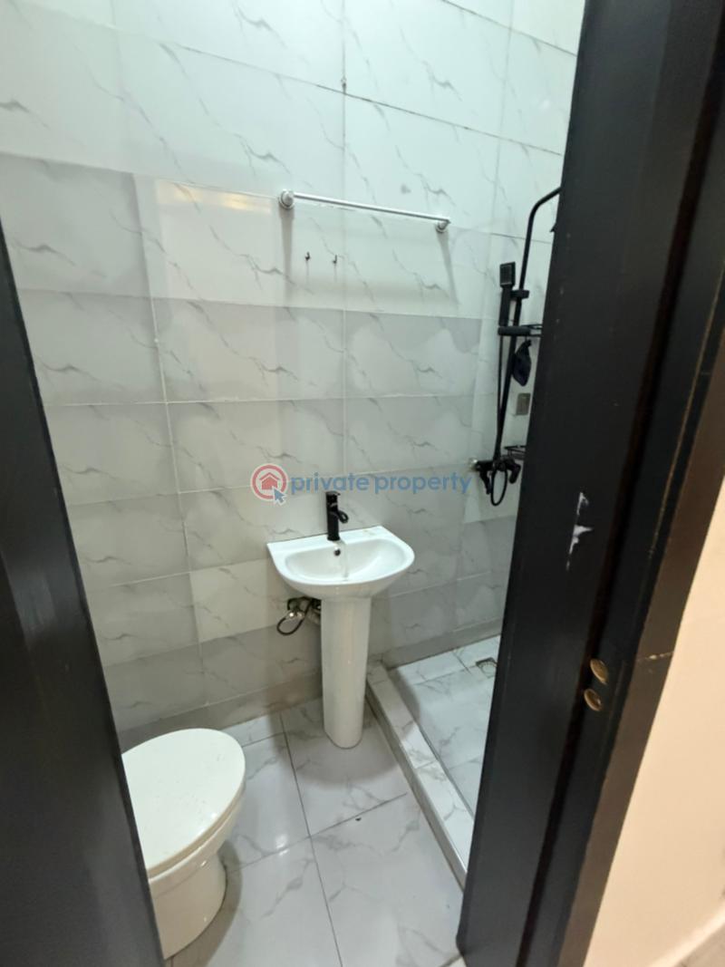 1 bedroom Mini Flat For Rent Alpha Beach Road, New Road Igbo Efon Lekki Lagos - 3