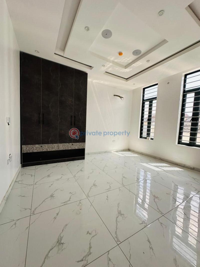 5 bedroom Semi detached Duplex For Sale Omole Phase 1 Ojodu Lagos - 1