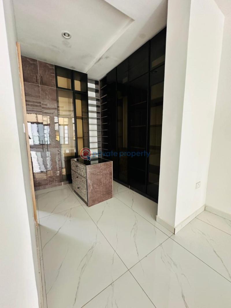 5 bedroom Semi detached Duplex For Sale Omole Phase 1 Ojodu Lagos - 1