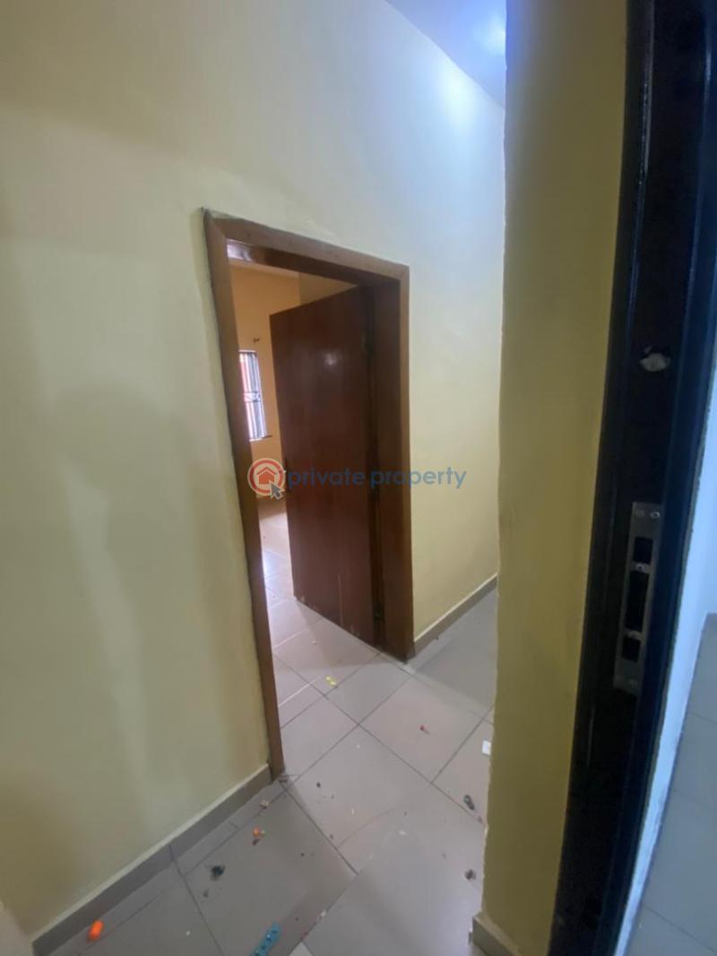 Lovely spacious 2bedroom - 3 2 bedroom Block Of Flats For Rent Lekki Phase I Lekki Phase 1 Lagos - 3