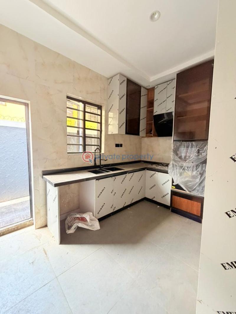 4 bedroom Semi detached Duplex For Sale Magodo GRA Phase 1 Ojodu Lagos - 10