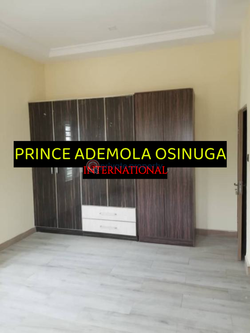 3 bedroom Flat & Apartment For Sale Old Ikoyi Lagos - 1