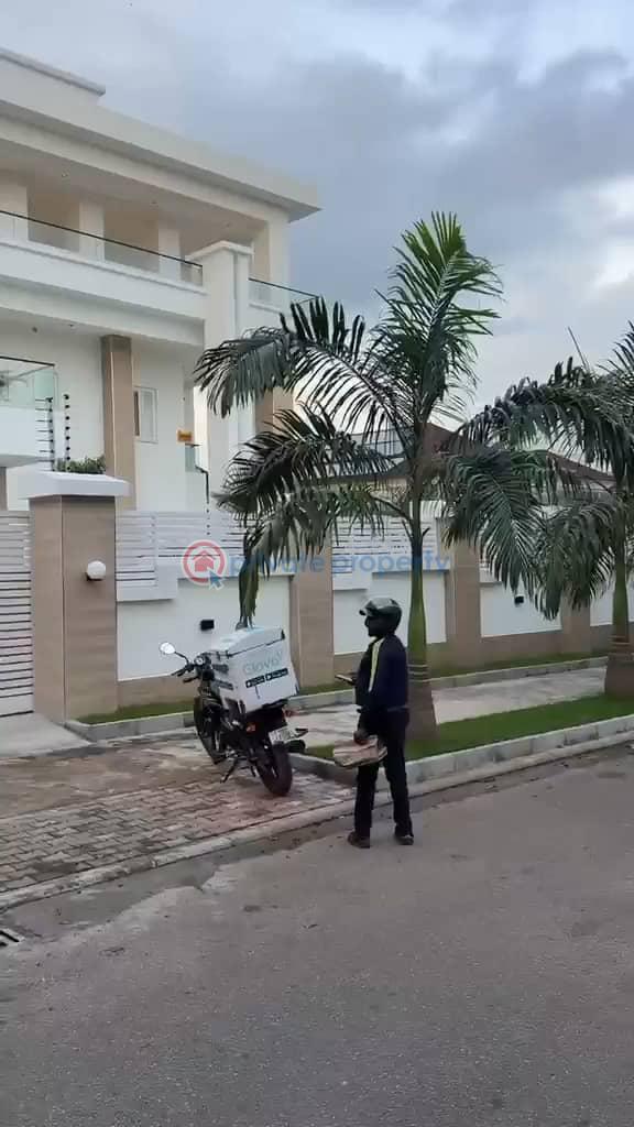 7 bedroom Duplex For Sale Maitama Abuja Phase 1  - 3