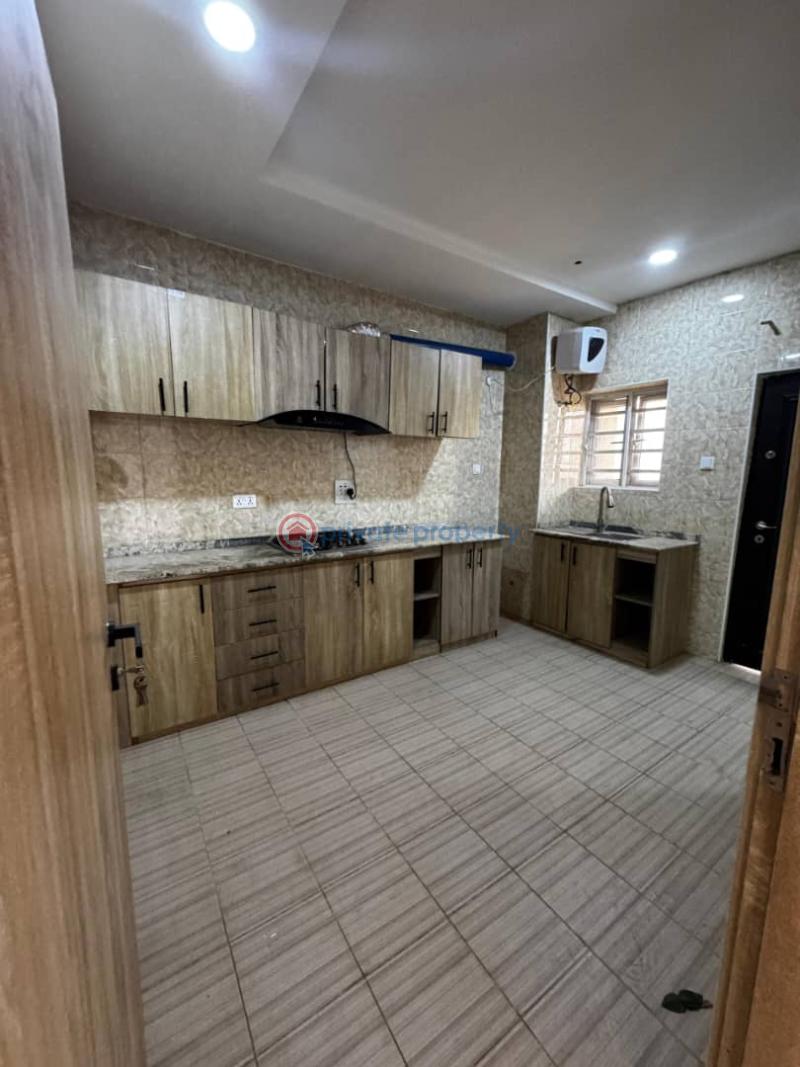 3 bedroom Block Of Flats For Rent Jahi Abuja Phase 2  - 6