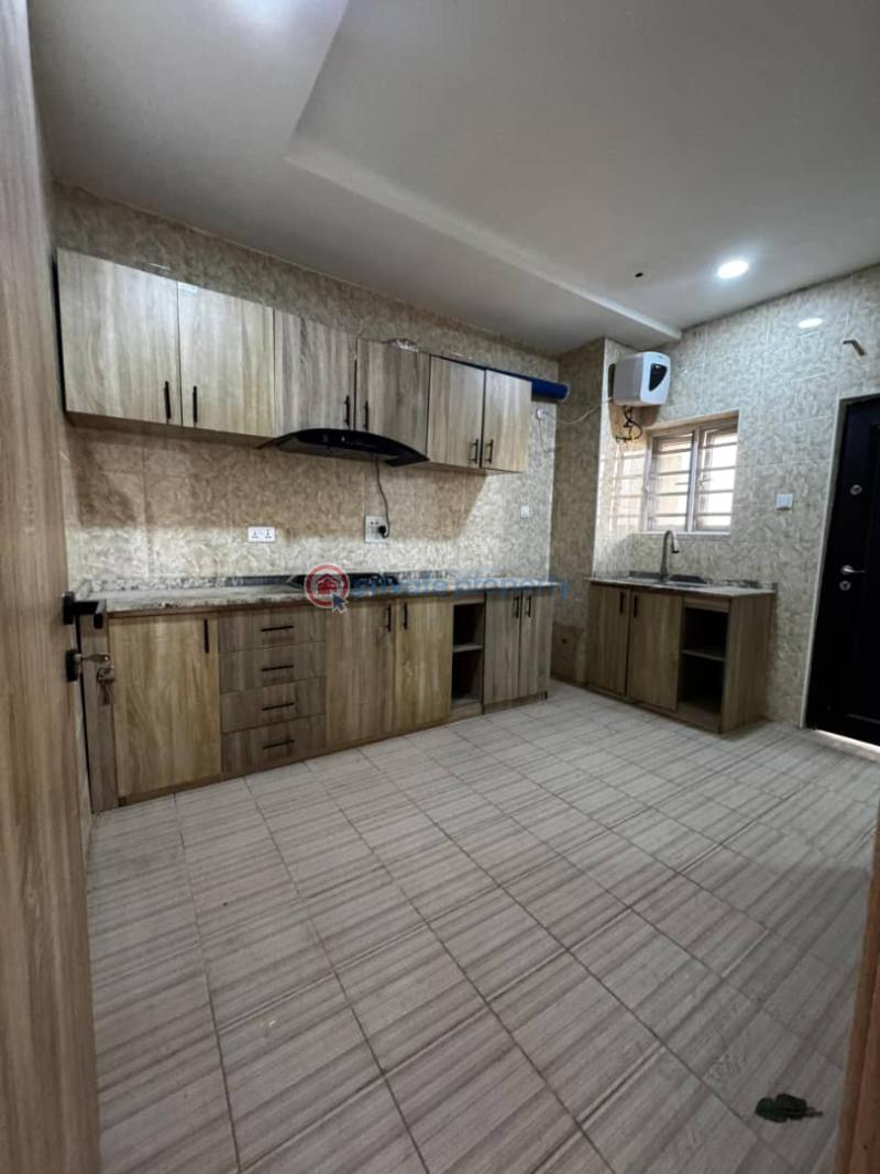 3 bedroom Block Of Flats For Rent Jahi Abuja Phase 2  - 7