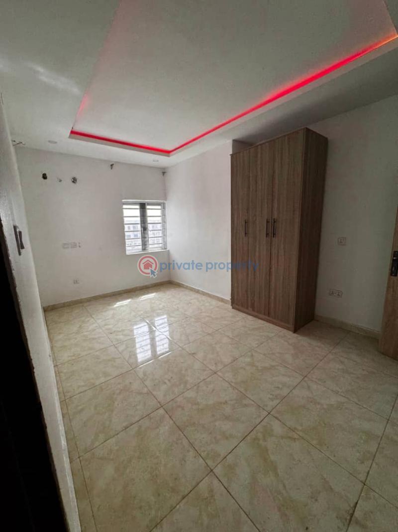 3 bedroom Block Of Flats For Rent Jahi Abuja Phase 2  - 5