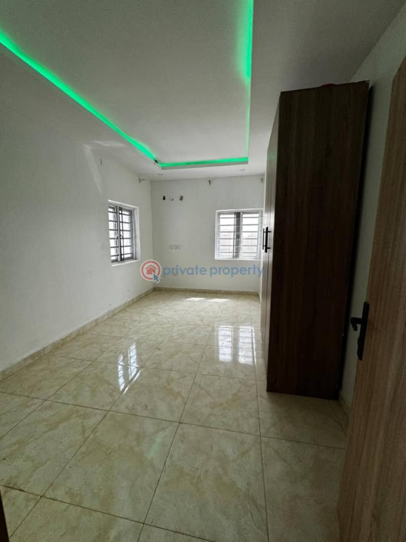 3 bedroom Block Of Flats For Rent Jahi Abuja Phase 2  - 8