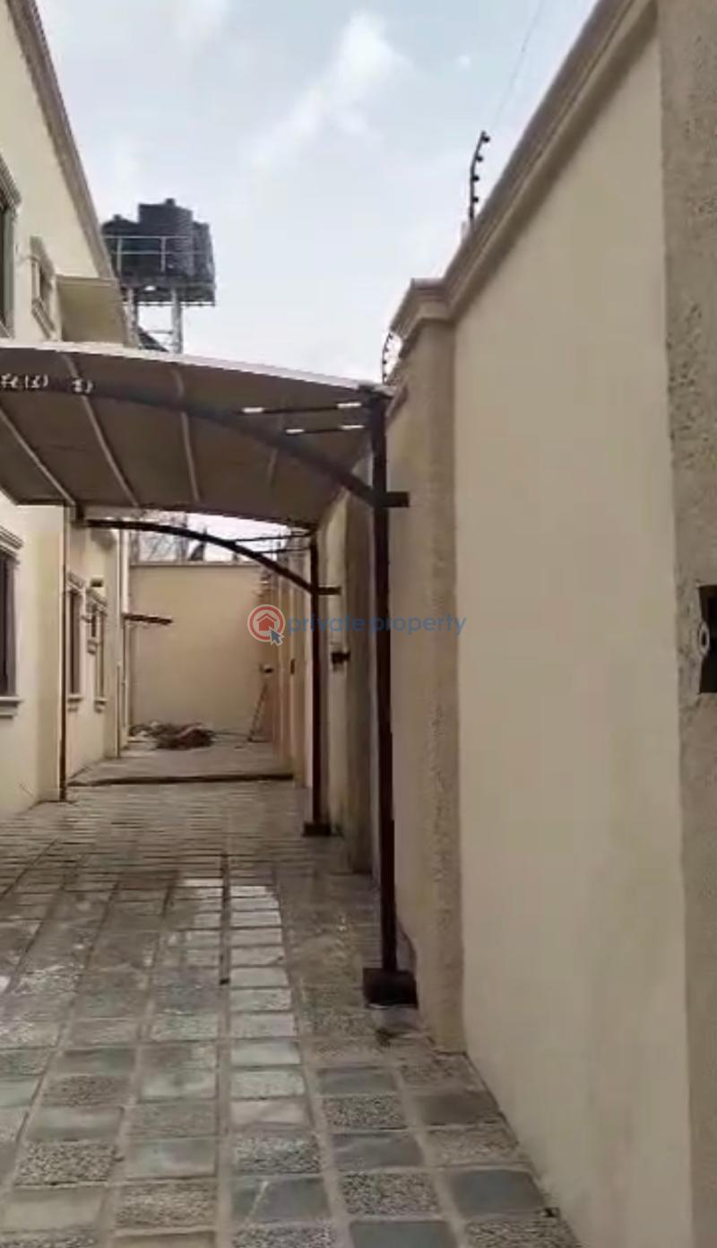 6 bedroom Detached Duplex For Sale Wuye Abuja Phase 2  - 1