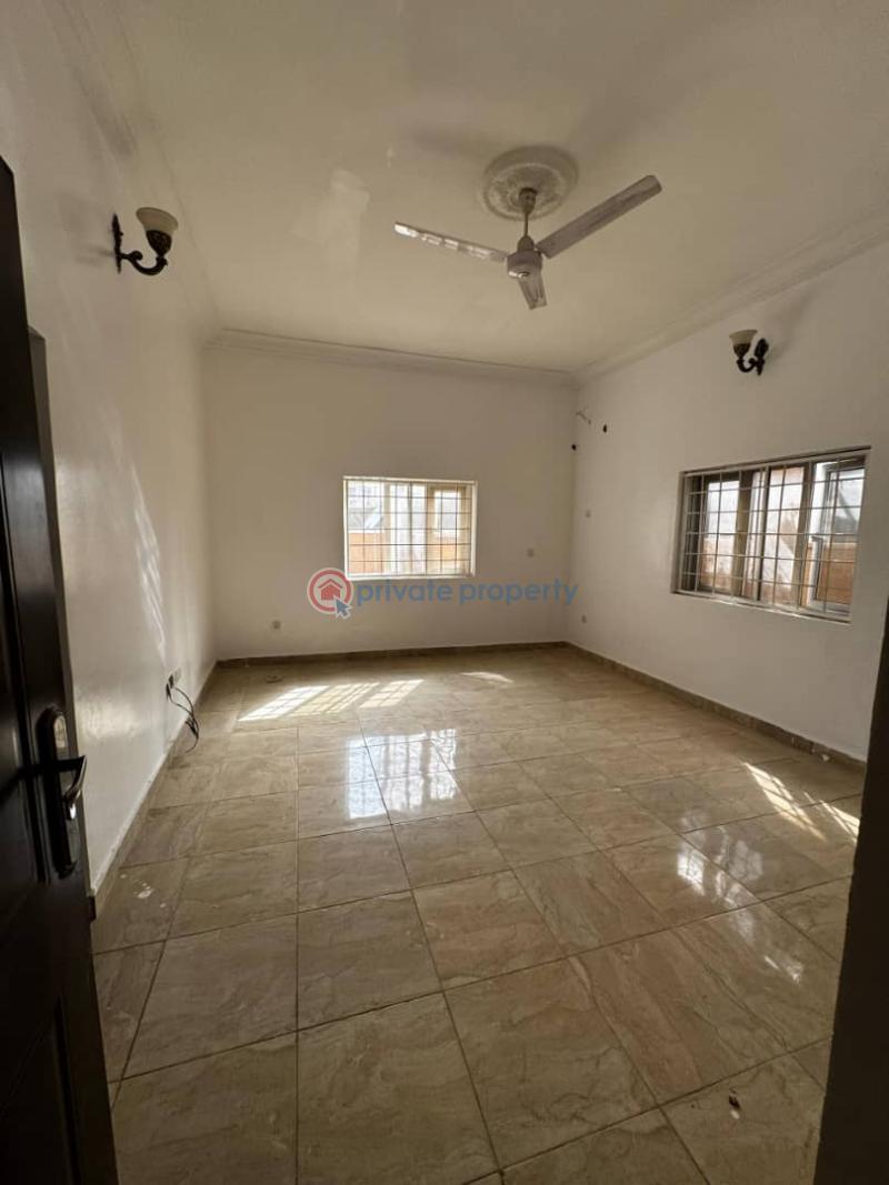3 bedroom Block Of Flats For Rent Jahi Abuja Phase 2  - 3