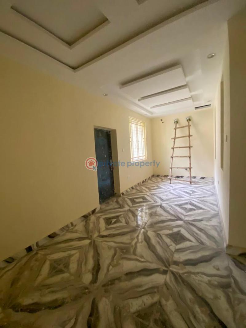 3 bedroom Terraced Duplex For Rent Gwarimpa Abuja Phase 3  - 2