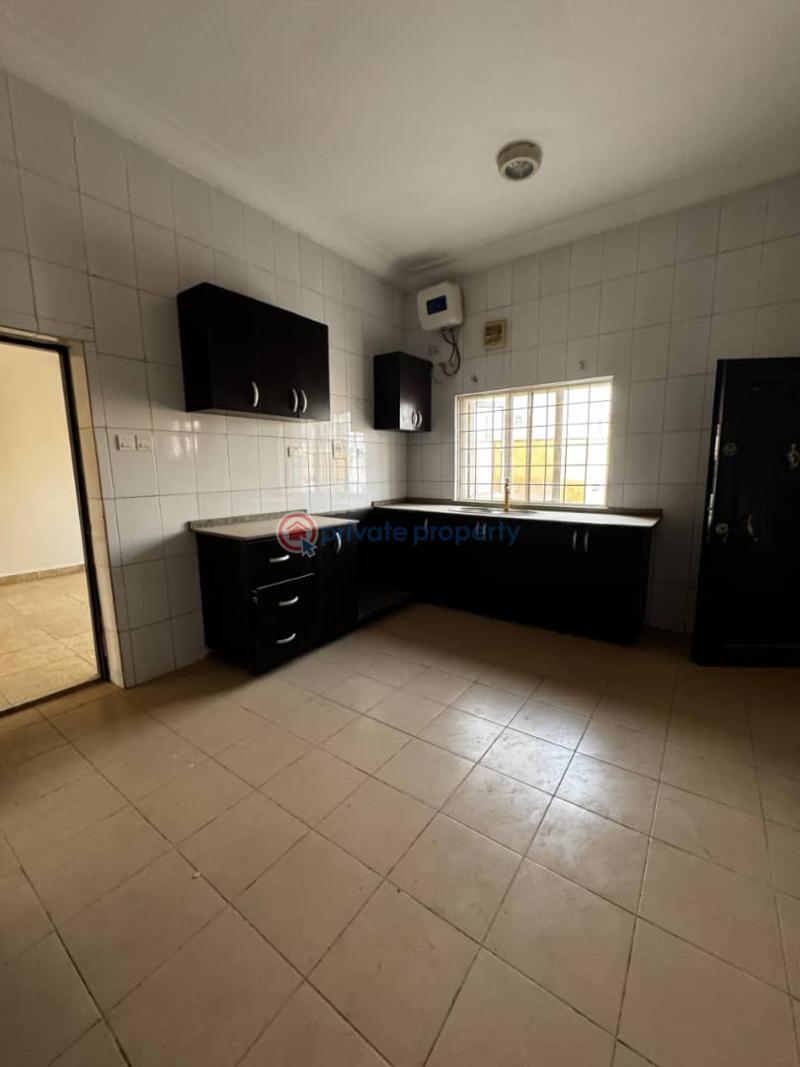 3 bedroom Block Of Flats For Rent Jahi Abuja Phase 2  - 6