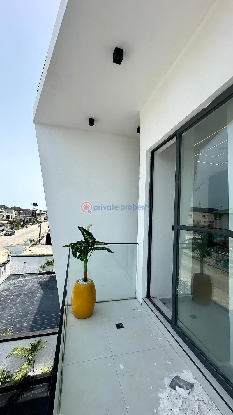 Luxiry 5 bedroom fully detached house with bq - 14 5 bedroom Detached Duplex For Sale Agungi Lekki Lagos - 14