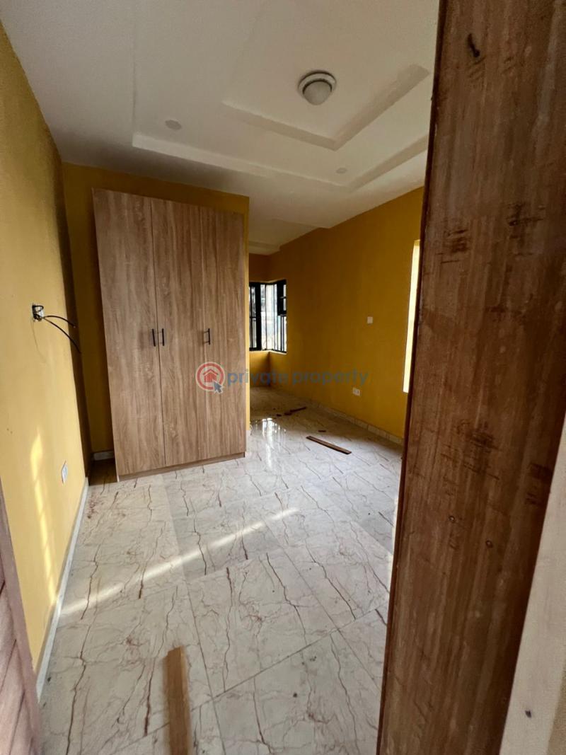 2 bedroom Flat & Apartment For Rent Ogombo Road Abraham Adesanya Sangotedo Lagos - 7