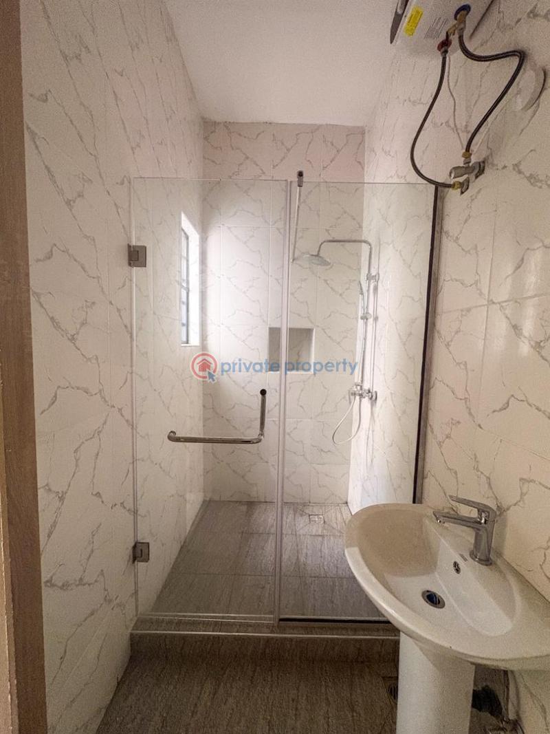 2 bedroom Block Of Flats For Sale Chevron Toll Gate Lekki Lagos - 3