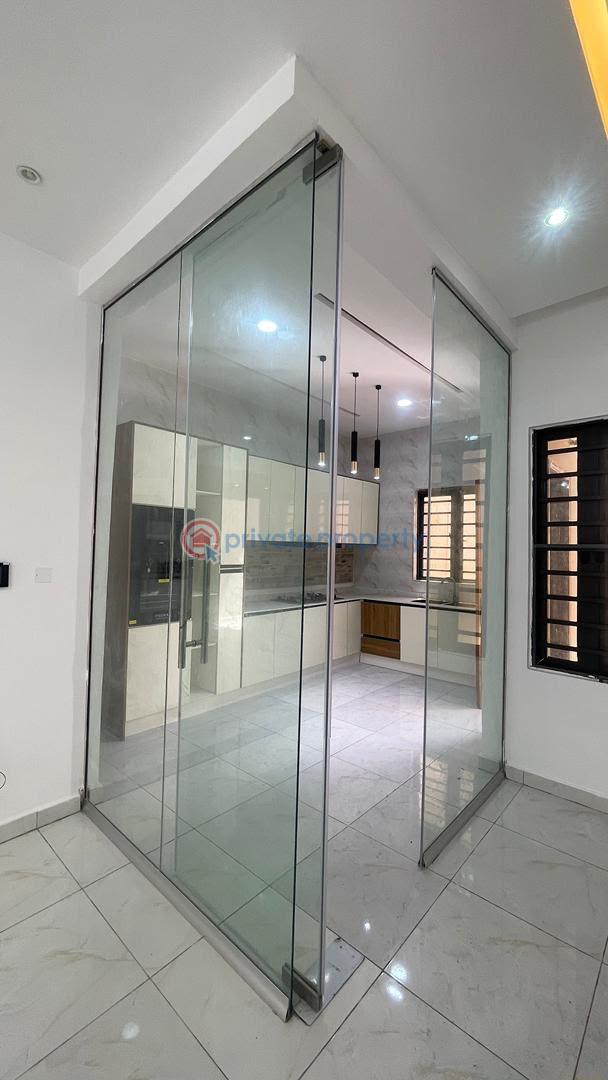 2 bedroom House For Sale Chevron Axis Agungi Lekki Lagos - 8