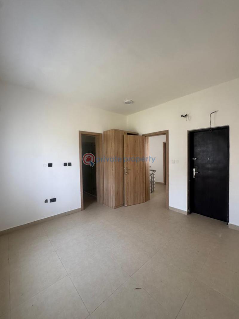 2 bedroom Maisonette For Rent Ilaje Lekki Phase 2 Lagos - 3