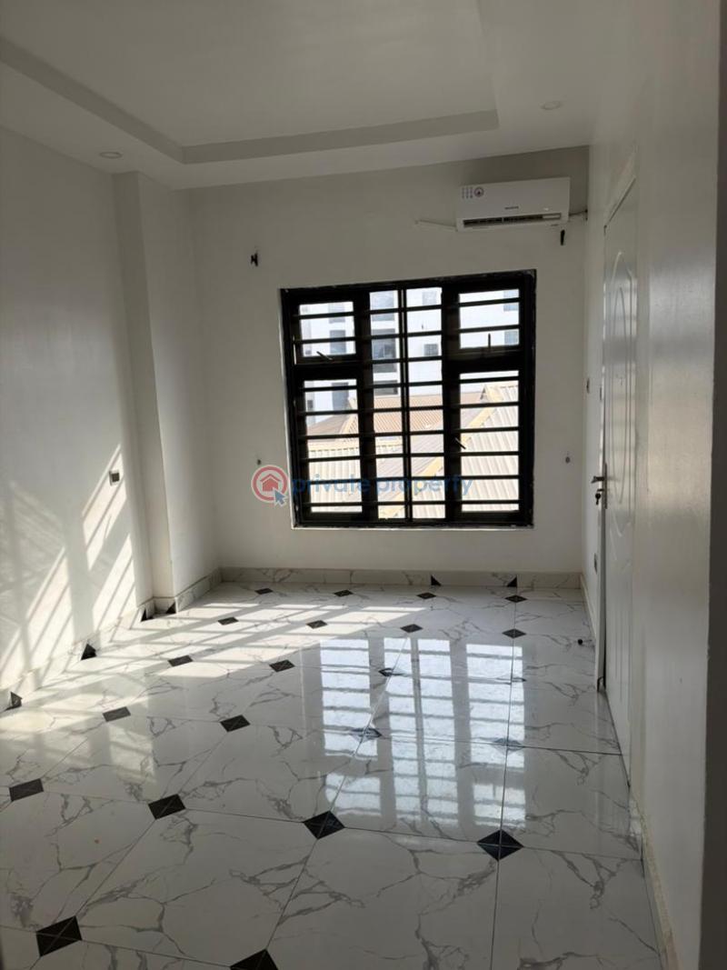 2 bedroom Block Of Flats For Rent Conservation Lekki Phase 2 Lagos - 3