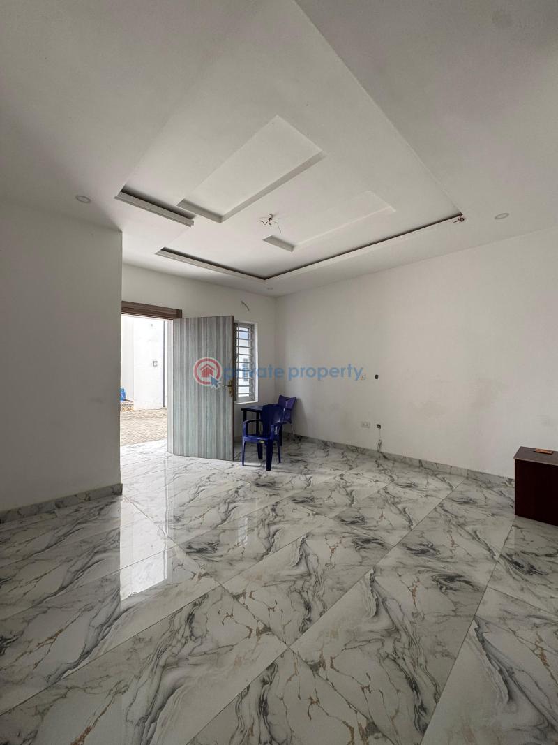 Luxurious 2bedroom apartment - 6 Flat & Apartment For Sale Ilaje Ajah Lagos - 6