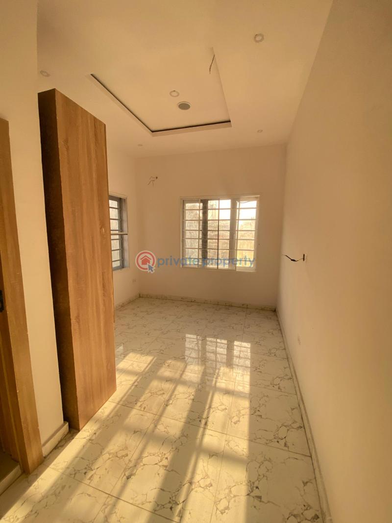 Luxurious 2bedroom flat - 5 2 bedroom Block Of Flats For Rent Lekki Phase 1 Lagos - 5