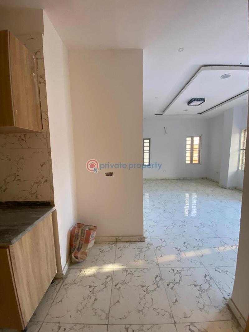 Luxurious 2bedroom flat - 4 2 bedroom Block Of Flats For Rent Lekki Phase 1 Lagos - 4