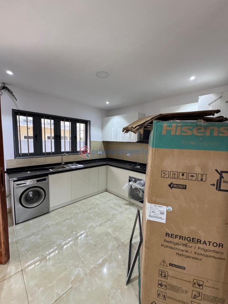 Luxurious 3bedrooms terrace - 7 4 bedroom Terraced Duplex For Sale Orchid Lafiaji Lekki Lagos - 7