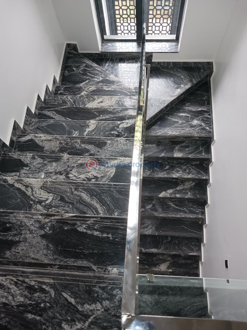 House For Rent Location: Kolapo Ishola Gra, Akobo, Ibadan. Ibadan Oyo - 6