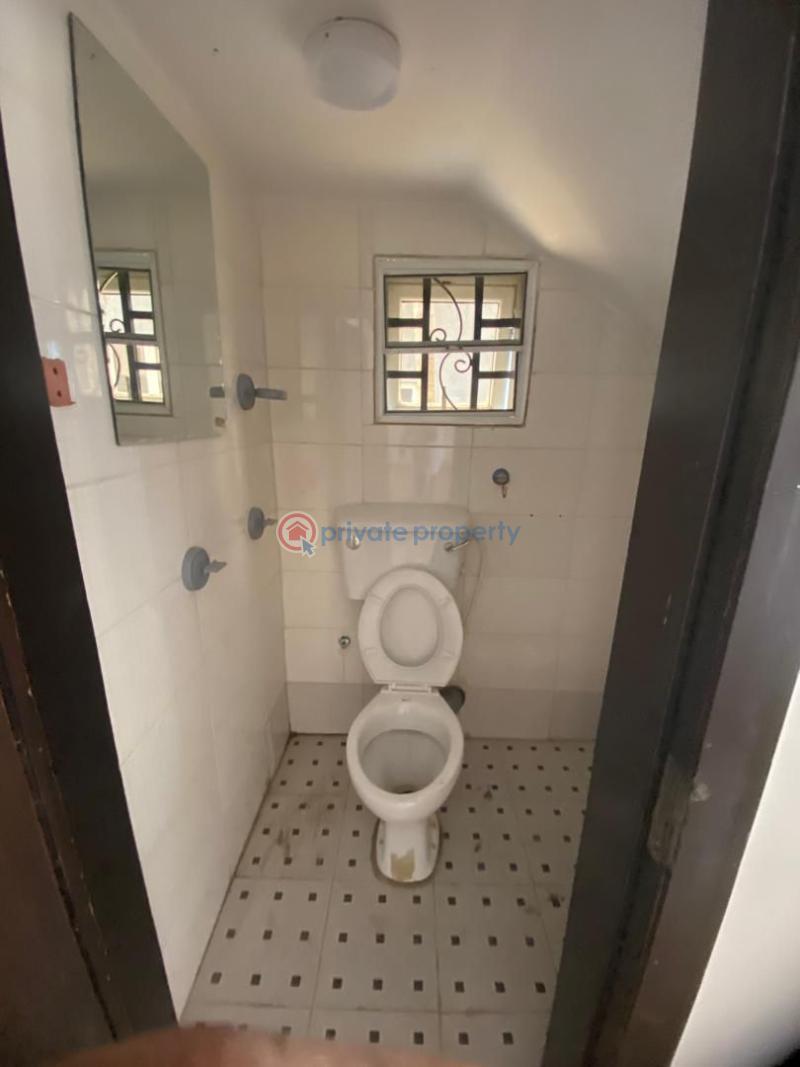 4 bedroom House For Rent Ologolo Lekki Phase 1 Lagos - 14