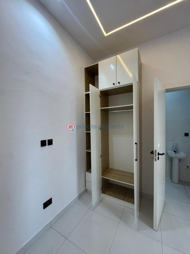4 bedroom Semi detached Duplex For Sale Ajah Lekki Phase 2 Lekki Phase 2 Lagos - 3