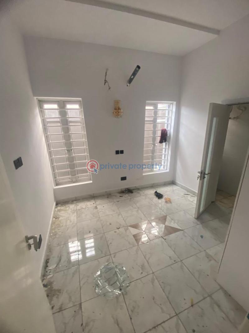 4 bedroom Semi detached Duplex For Sale Ikota Lekki Phase 2 Lagos - 2