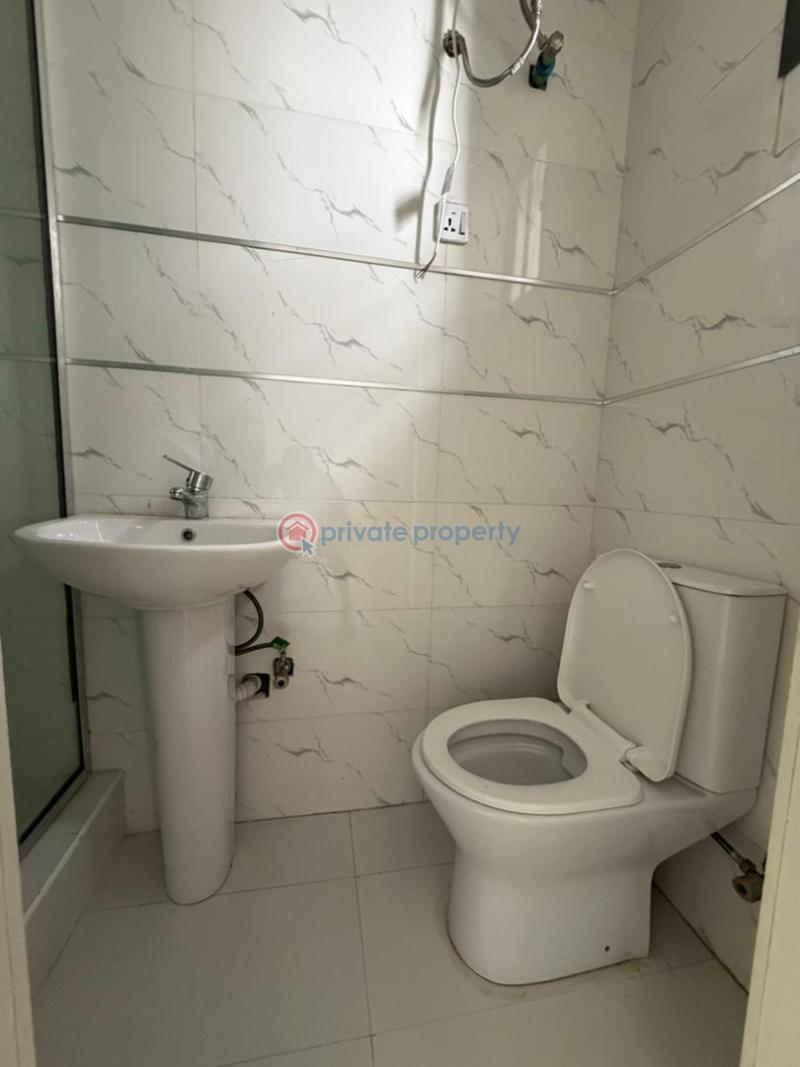 Luxurious 4 bedroom semi-detached duplex with bq - 12 4 bedroom Semi detached Duplex For Sale Chevron Lekki Phase 2 Lagos - 12