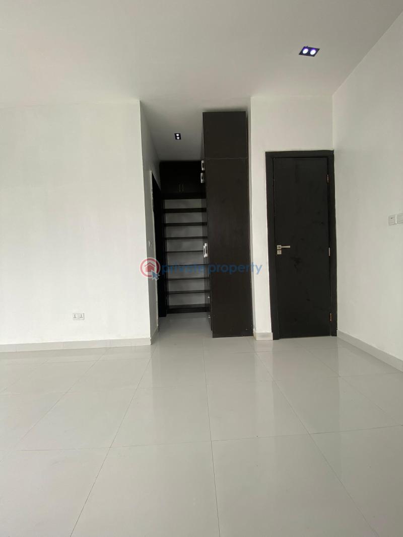 4 bedroom Semi detached Duplex For Sale Ikoya Lekki Phase 2 Lagos - 2