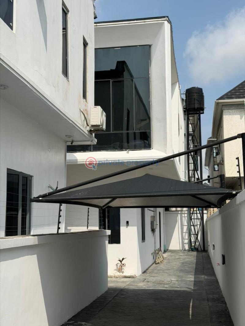 Luxurious 4 bedroom semi-detached duplex with bq - 10 4 bedroom Semi detached Duplex For Sale Chevron Lekki Phase 2 Lagos - 10