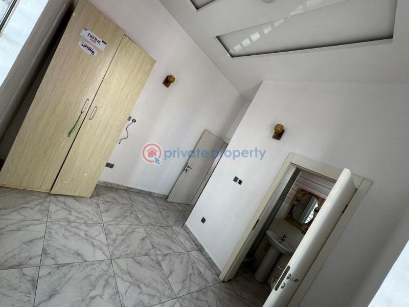 4 bedroom Semi detached Duplex For Sale Chevron Lekki Phase 2 Lagos - 5